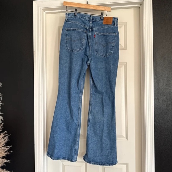 Levi's Premium 70'S HIGH RISE FLARE WOMEN'S JEANS size 31 - Picture 5 of 12